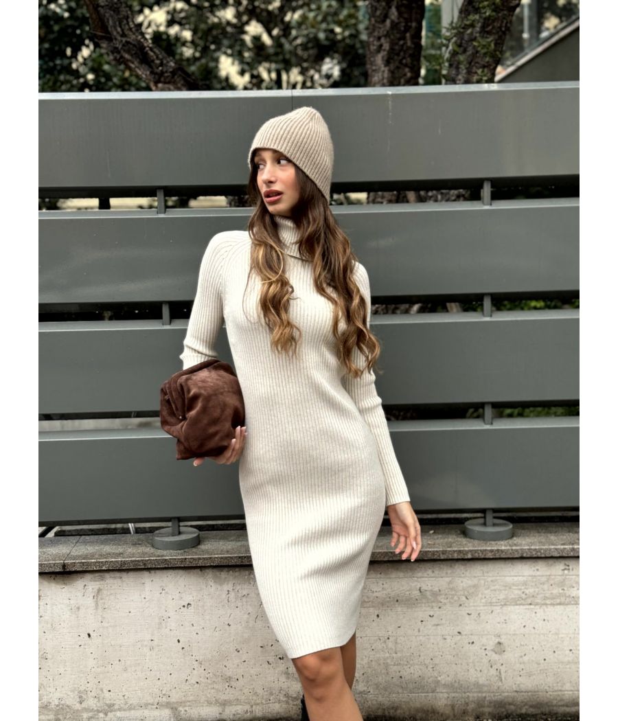 Abito Dolcevita in Maglia